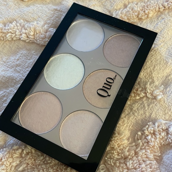 Highlight & Glow Pallete - Picture 4 of 5